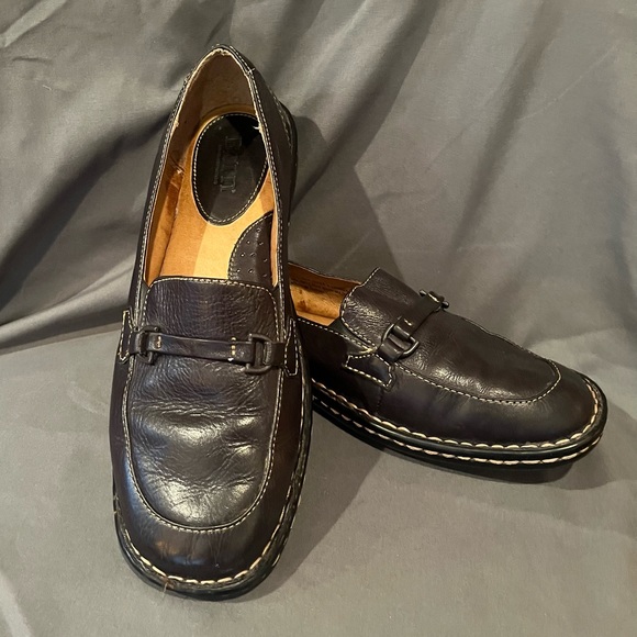 Born Shoes - BORN Women’s 8.5 All Leather Brown Loafer Flats